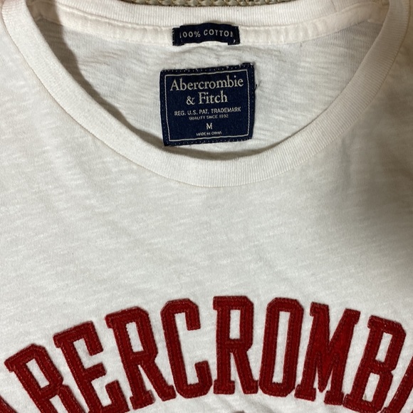 Abercrombie & Fitch Round Neck Vintage - Picture 3 of 9